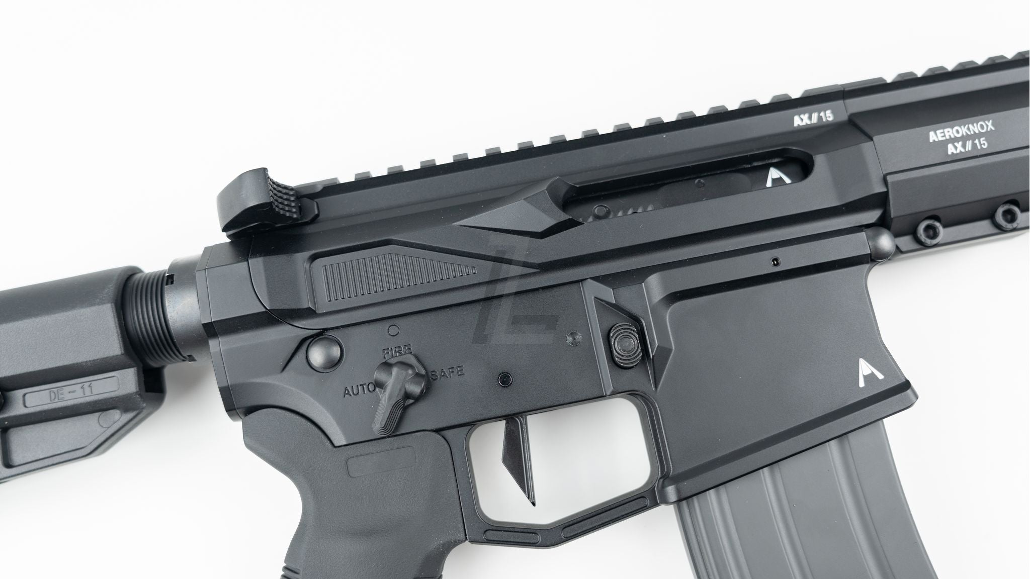 DOUBLE EAGLE - AEROKNOX LICENSED AX15 MWS GBB 10.5 RIFLE (BK)