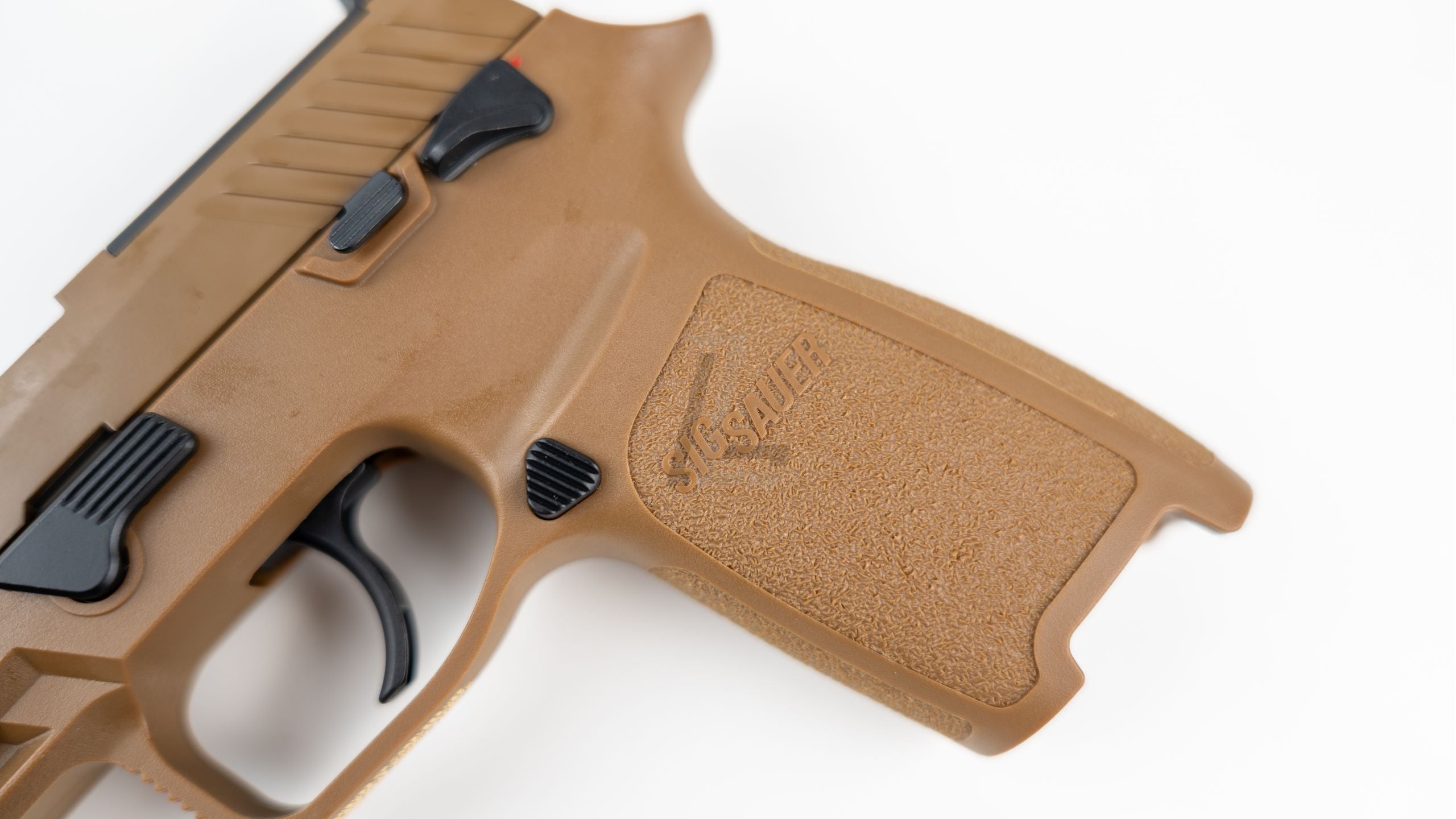 VFC - SIG SAUER M18 P320 GREEN GAS AIRSOFT PISTOL - TAN BY SIG AIR