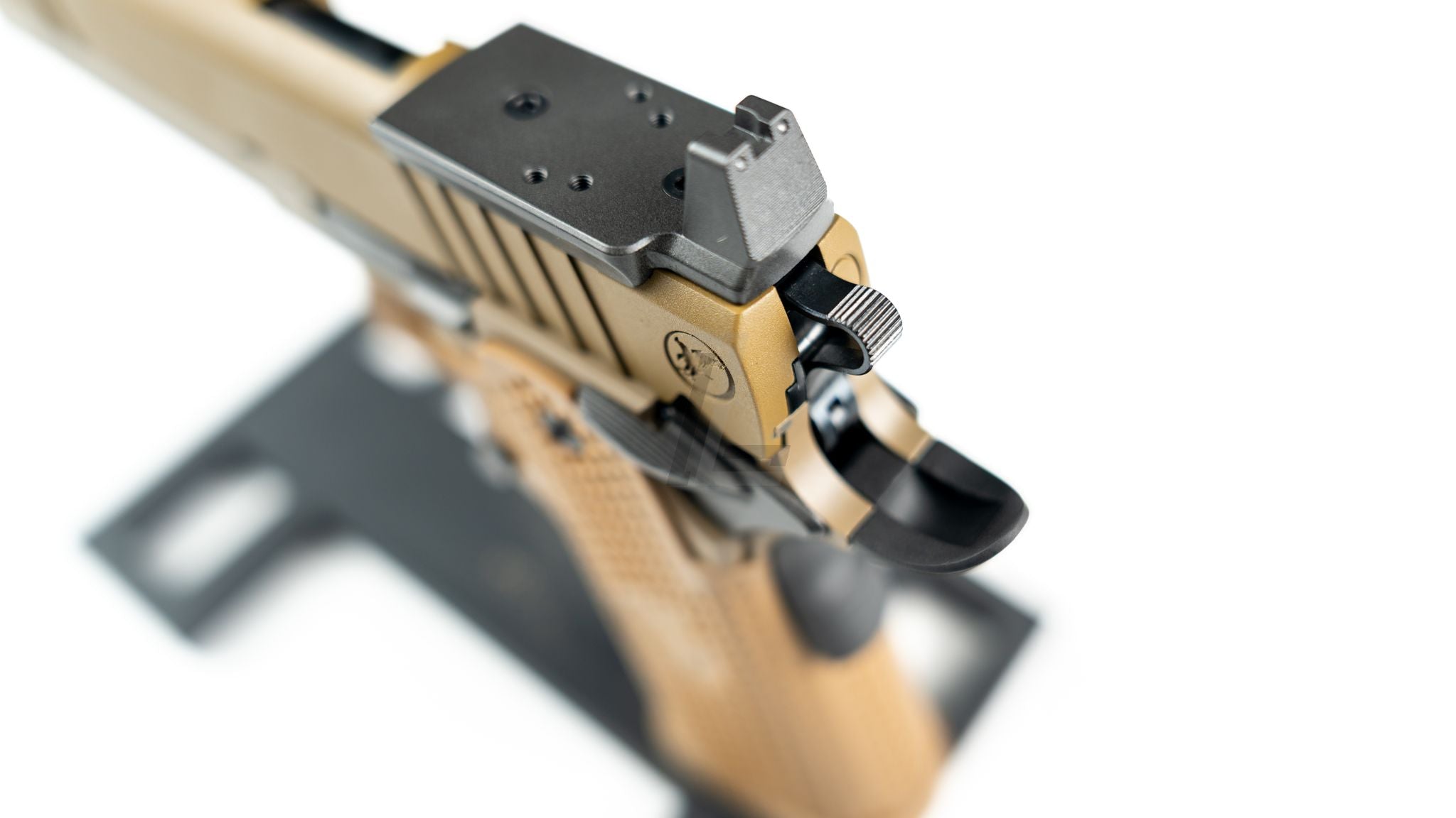 RWA - NIGHTHAWK CUSTOM SAND HAWK GBB PISTOL