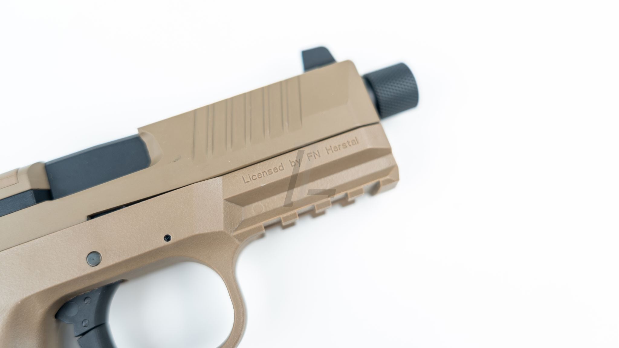 DOUBLE EAGLE - EMG FN HERSTAL LICENSED FN 509 GAS AIRSOFT PISTOL (DARK EARTH)