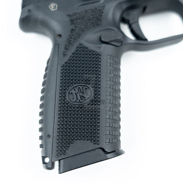 DOUBLE EAGLE - EMG FN HERSTAL LICENSED FN 509 GAS AIRSOFT PISTOL (BLACK)