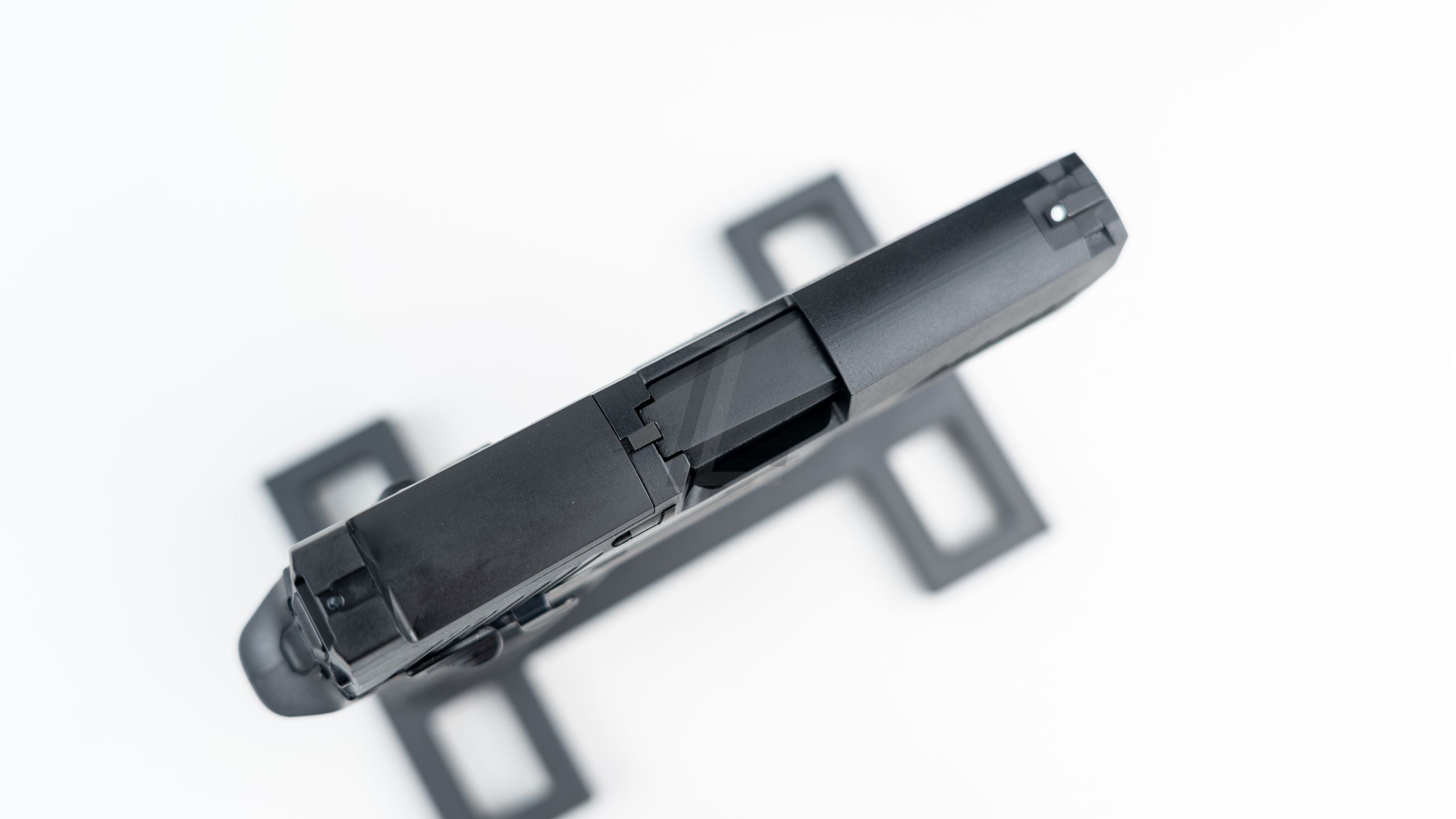 VFC - SIG SAUER M18 P320 GREEN GAS AIRSOFT PISTOL - BLACK BY SIG AIR