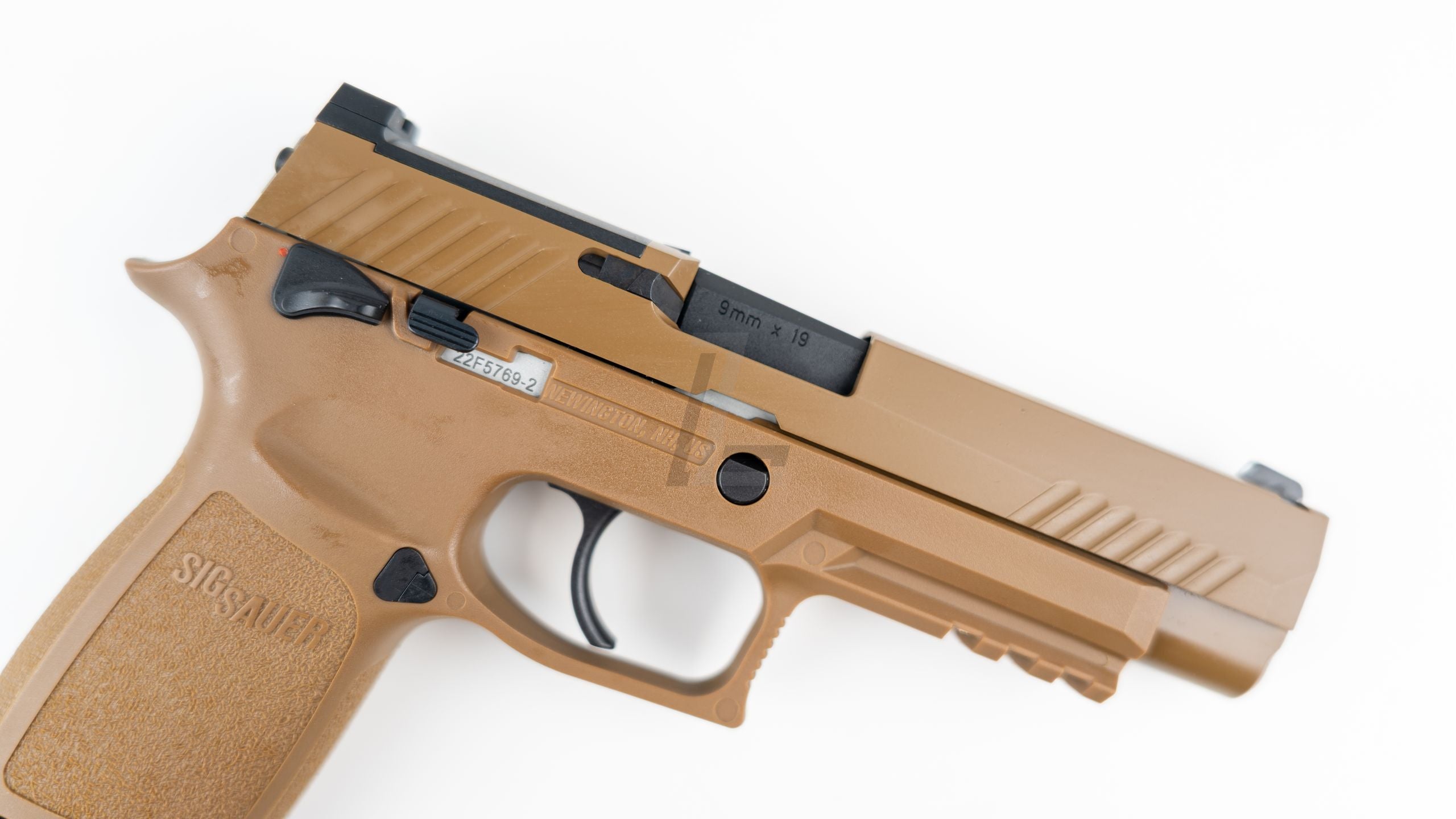 VFC - SIG SAUER M17 P320 GREEN GAS GBB AIRSOFT PISTOL - TAN BY SIG AIR