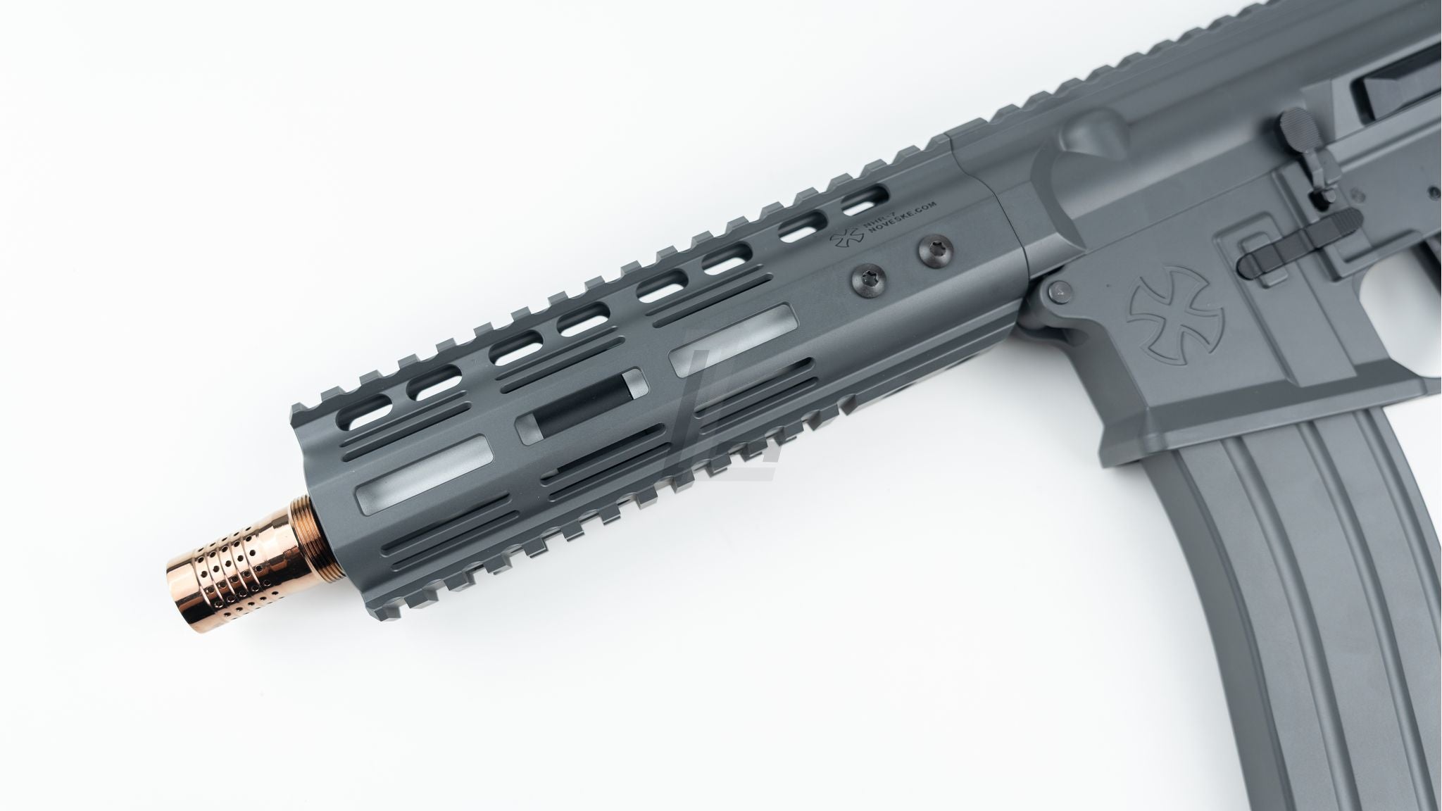 DOUBLE EAGLE - NOVESKE GHETTO BLASTER NHR-7" MWS GBB RIFLE (GREY)