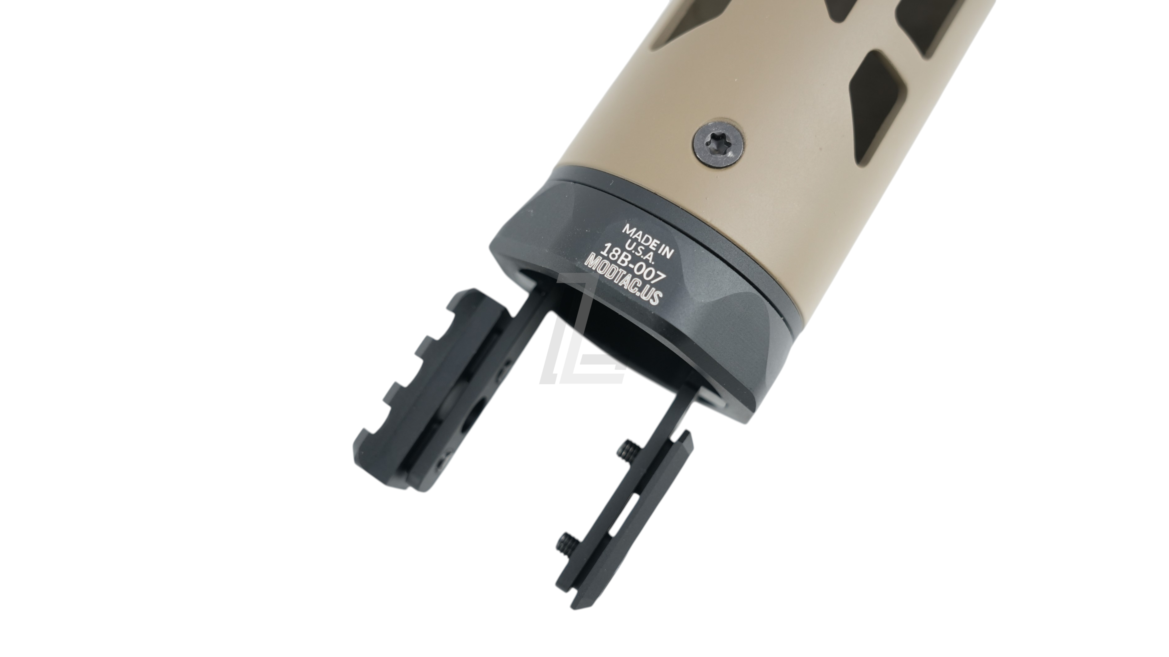 Landing Zone ANGRY GUN 6.5 inch carbon front shield in Cerakote FDE for MK16 and MK14 rails